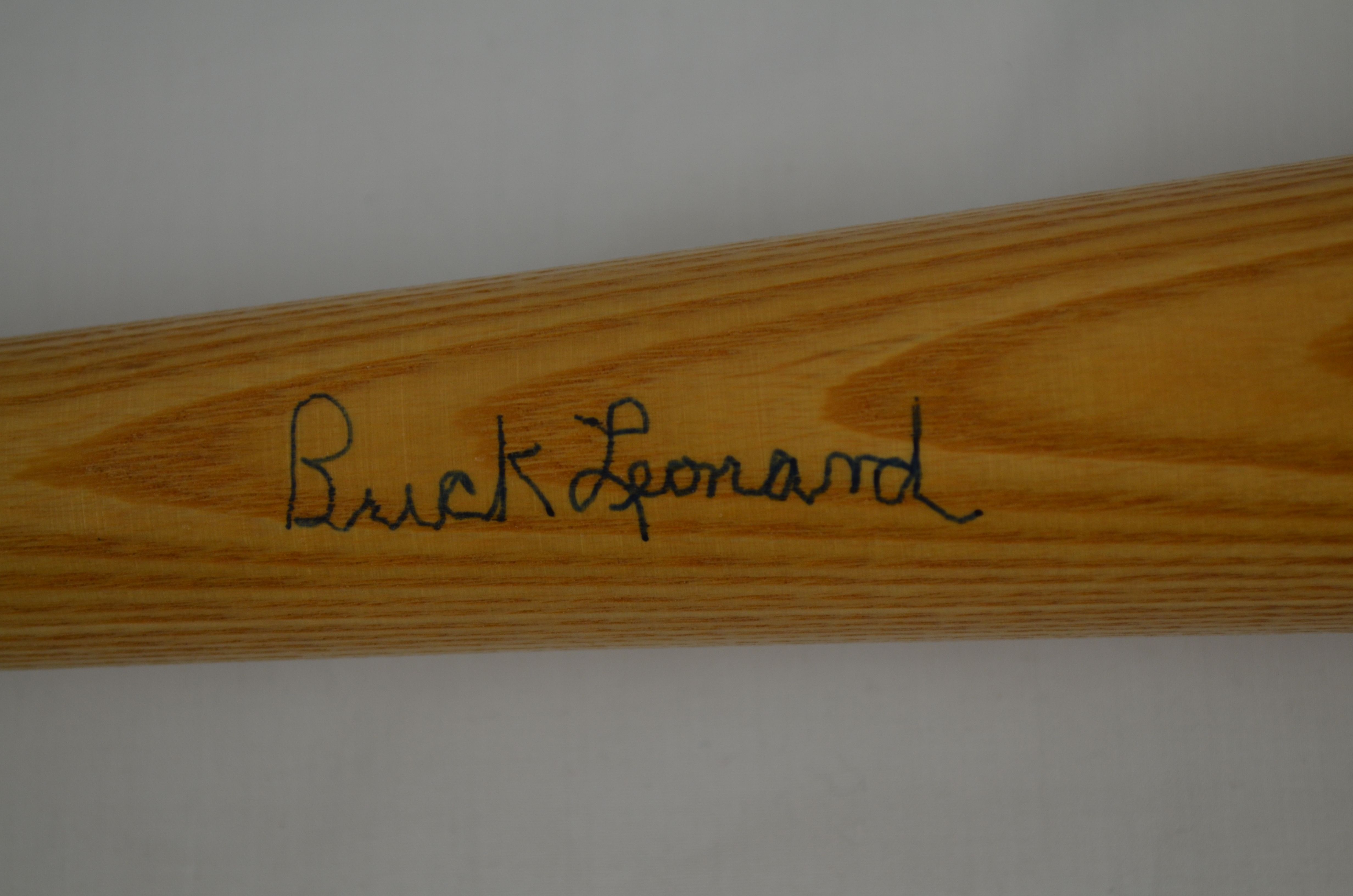 Lot Detail - MLB Hall of Fame Autographed Bat w/31 Signatures4928 x 3264