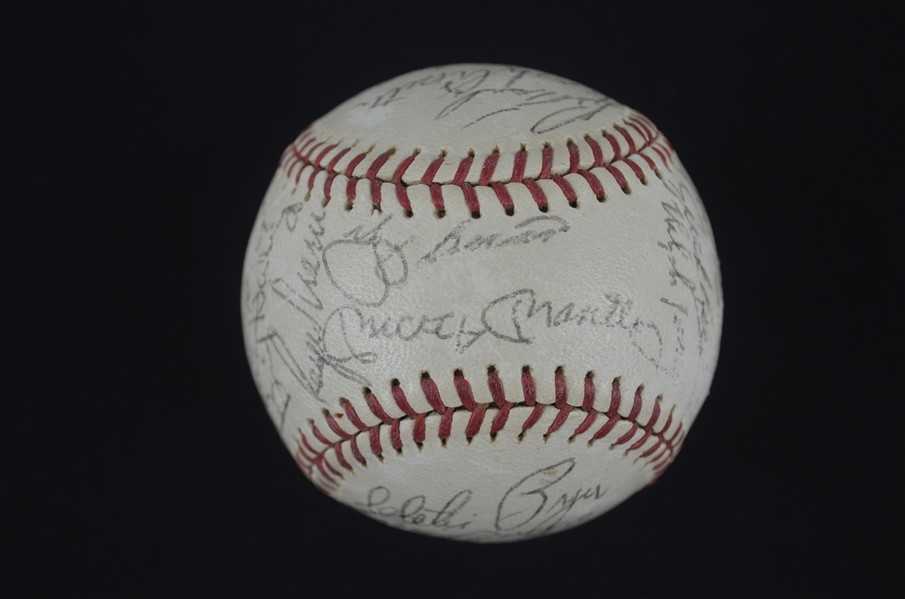 New York Yankees 1962 World Series Championship Team Signed Baseball w/28 Signatures 