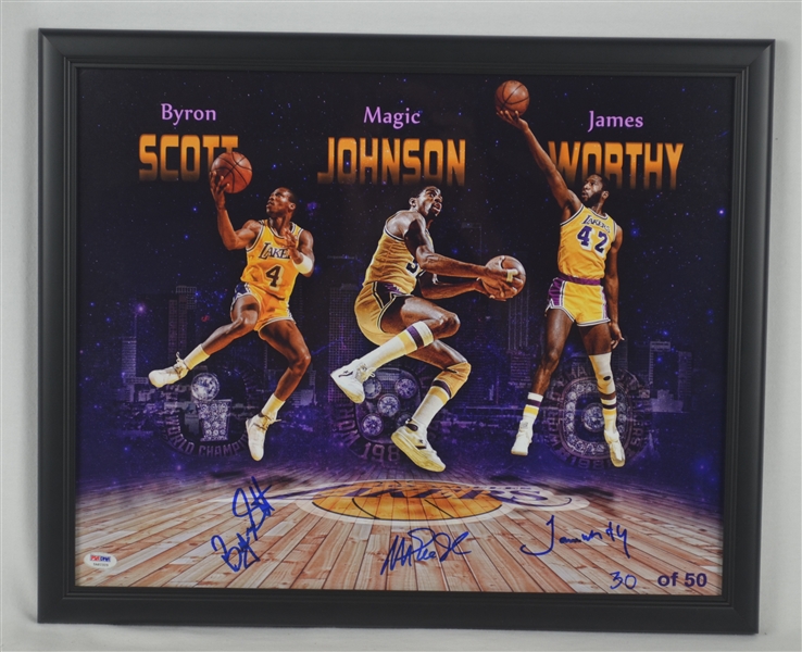 Los Angeles Lakers Autographed Photo w/Magic Johnson 