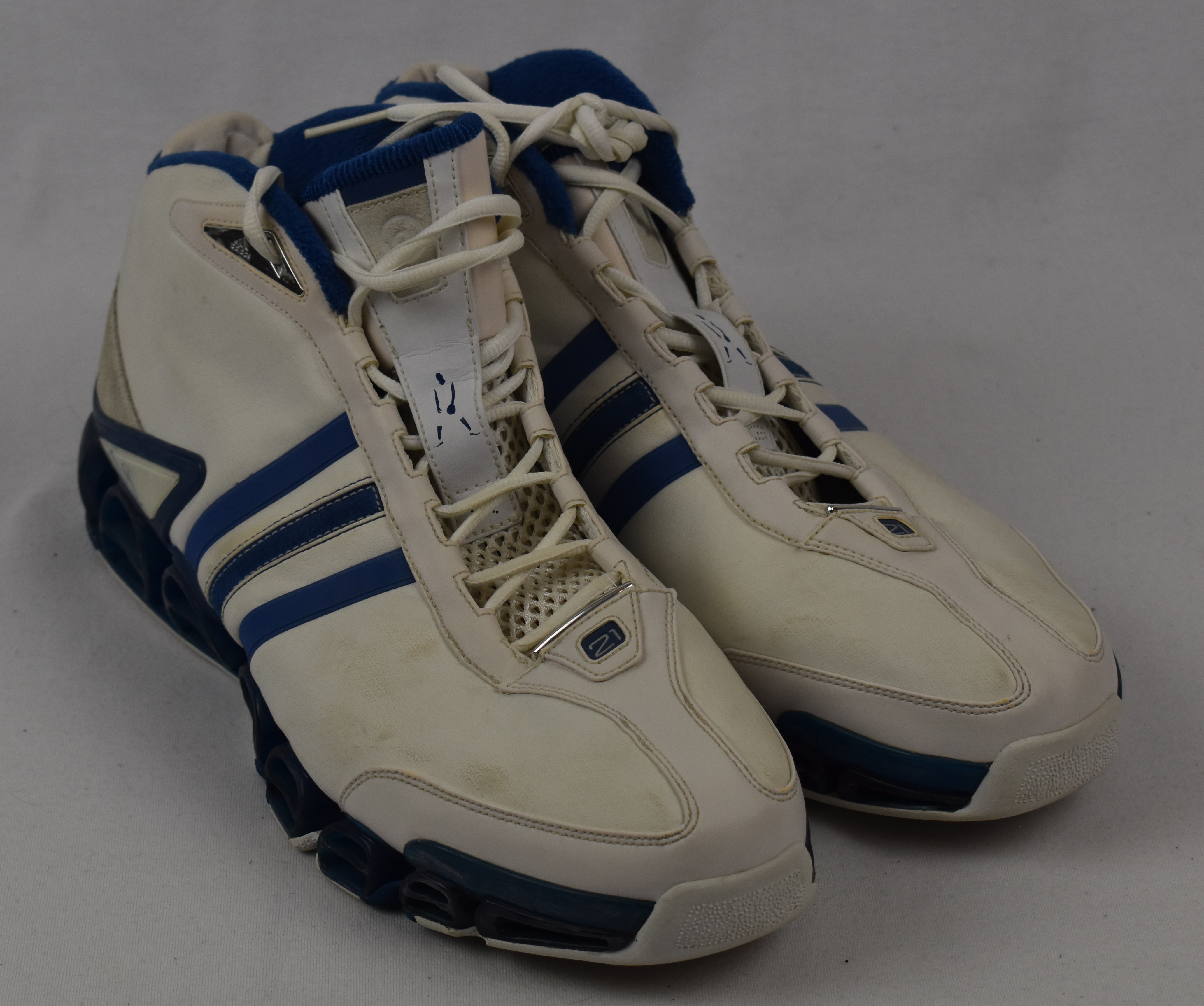kevin garnett timberwolves shoes