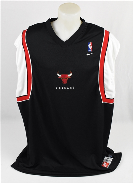Michael Jordan 1997-98 Pre-Game Worn Chicago Bulls Warm Up Shirt /Mears & Dave Miedema LOAs