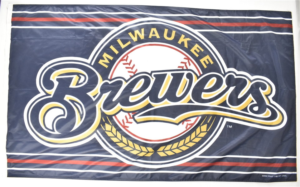 Milwaukee Brewers 2005 Oversized 34x58 Flag 