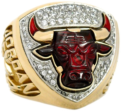 Michael Jordan 1992-93 Chicago Bulls NBA World Championship 10k Gold 3-Peat Ring