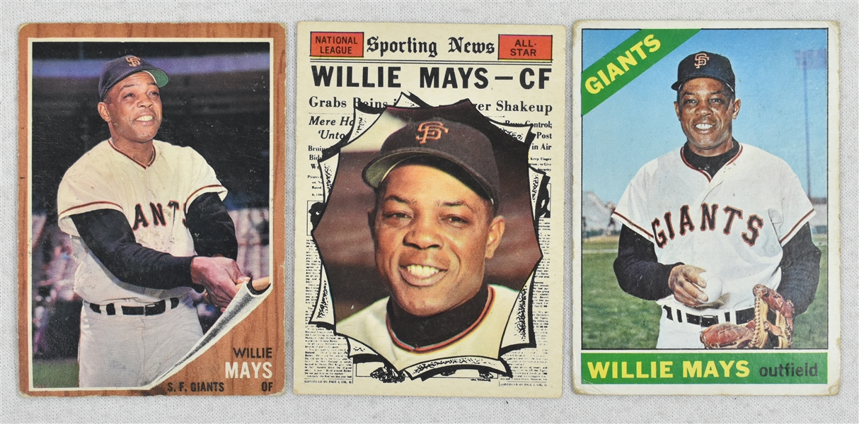 Willie Mays Baseball Card Lot