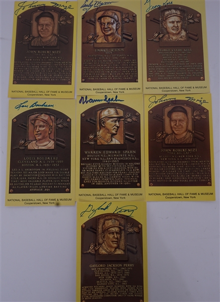 Lot of 7 Autographed Baseball HOF Plaque Postcards w/ Gaylord Perry Beckett