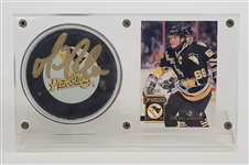 Mario Lemieux Autographed Pittsburgh Penguins Hockey Puck w/ Card Penguins LOA