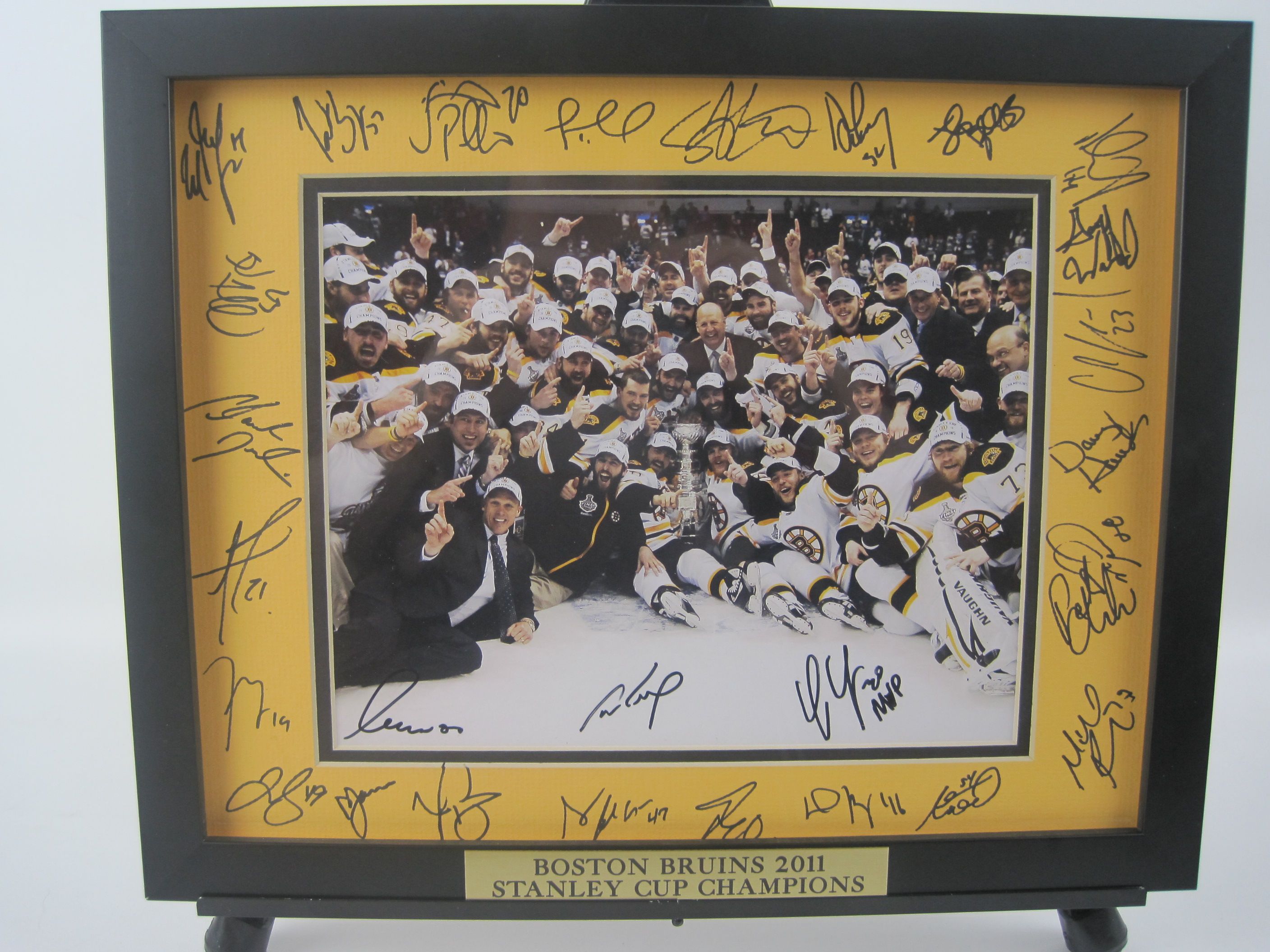 Boston Bruins 2011 Champions 10th Anniversary 18x24 Serigraph – Phenom  Gallery