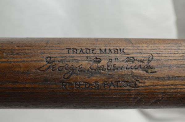 Babe Ruth 1930 Louisville Slugger 250 Signature Model Bat 