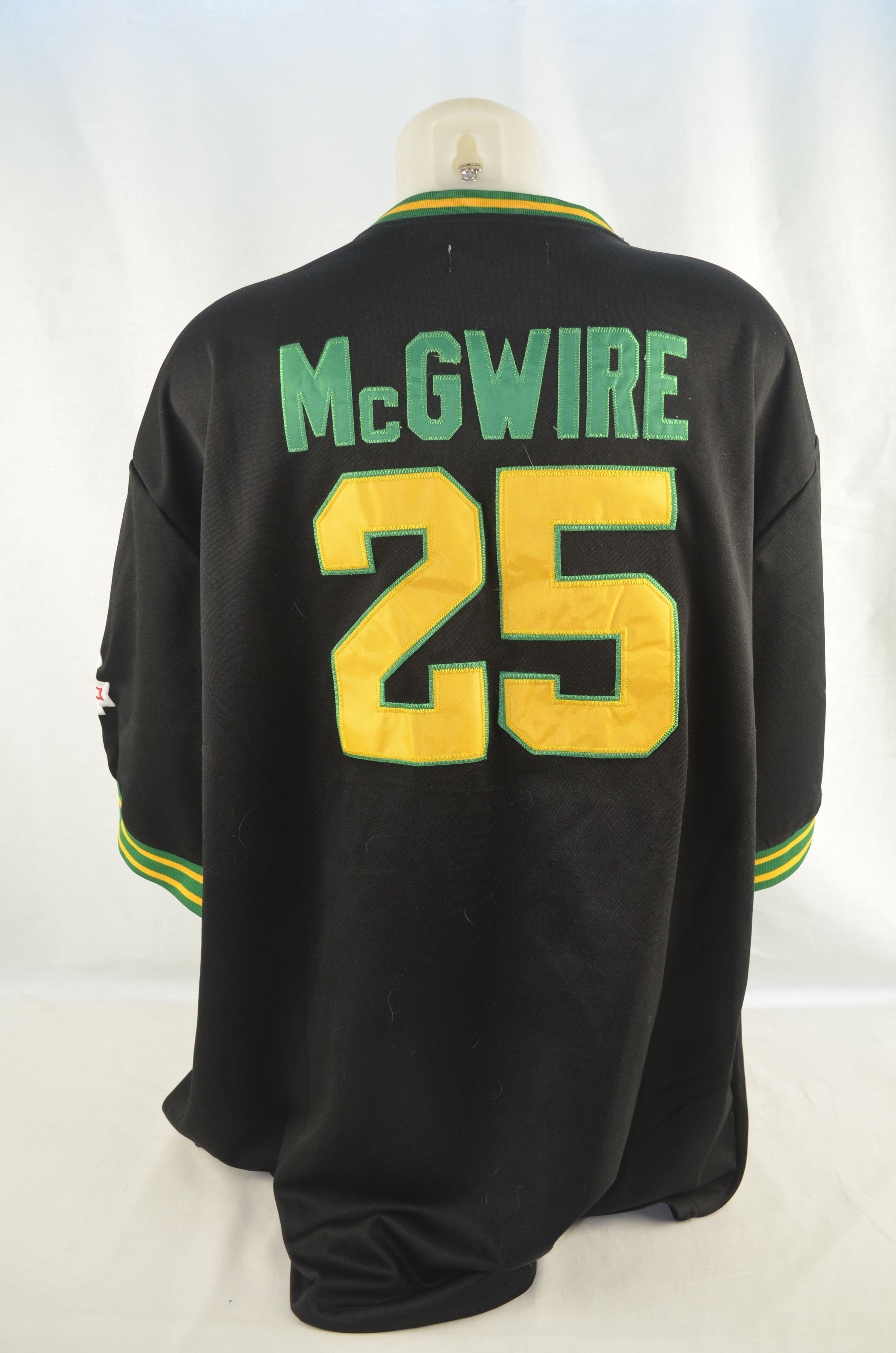 Mitchell & Ness Oakland A's McGwire 25 Baseball Jersey