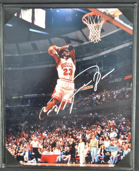 Michael Jordan Autographed Limited Edition Upper Deck Authenticated Dunk Photo 