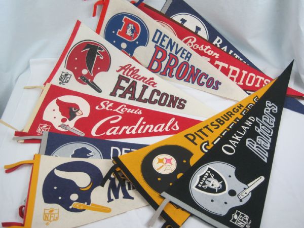 Vintage 1967 NFL Collection of 15 Pennants