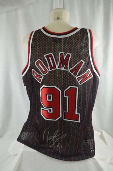 Dennis Rodman Autographed Chicago Bulls Jersey 