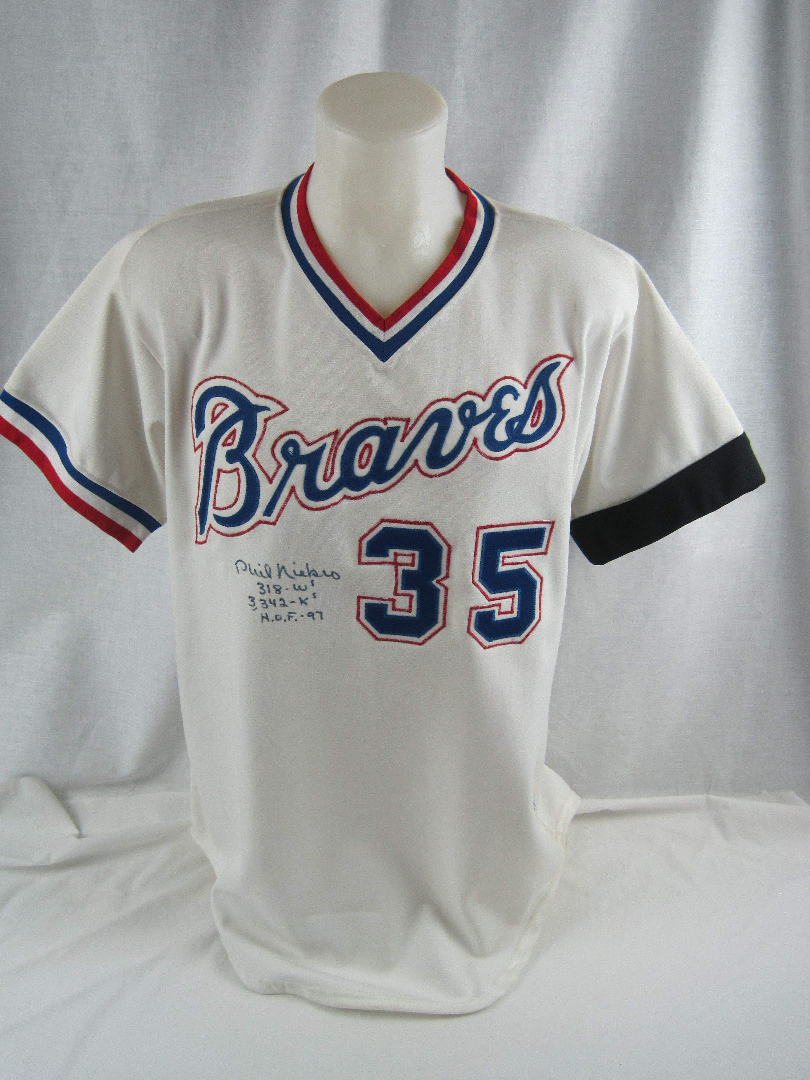 Lot Detail - Phil Niekro 1983-84 Atlanta Braves Professional Model