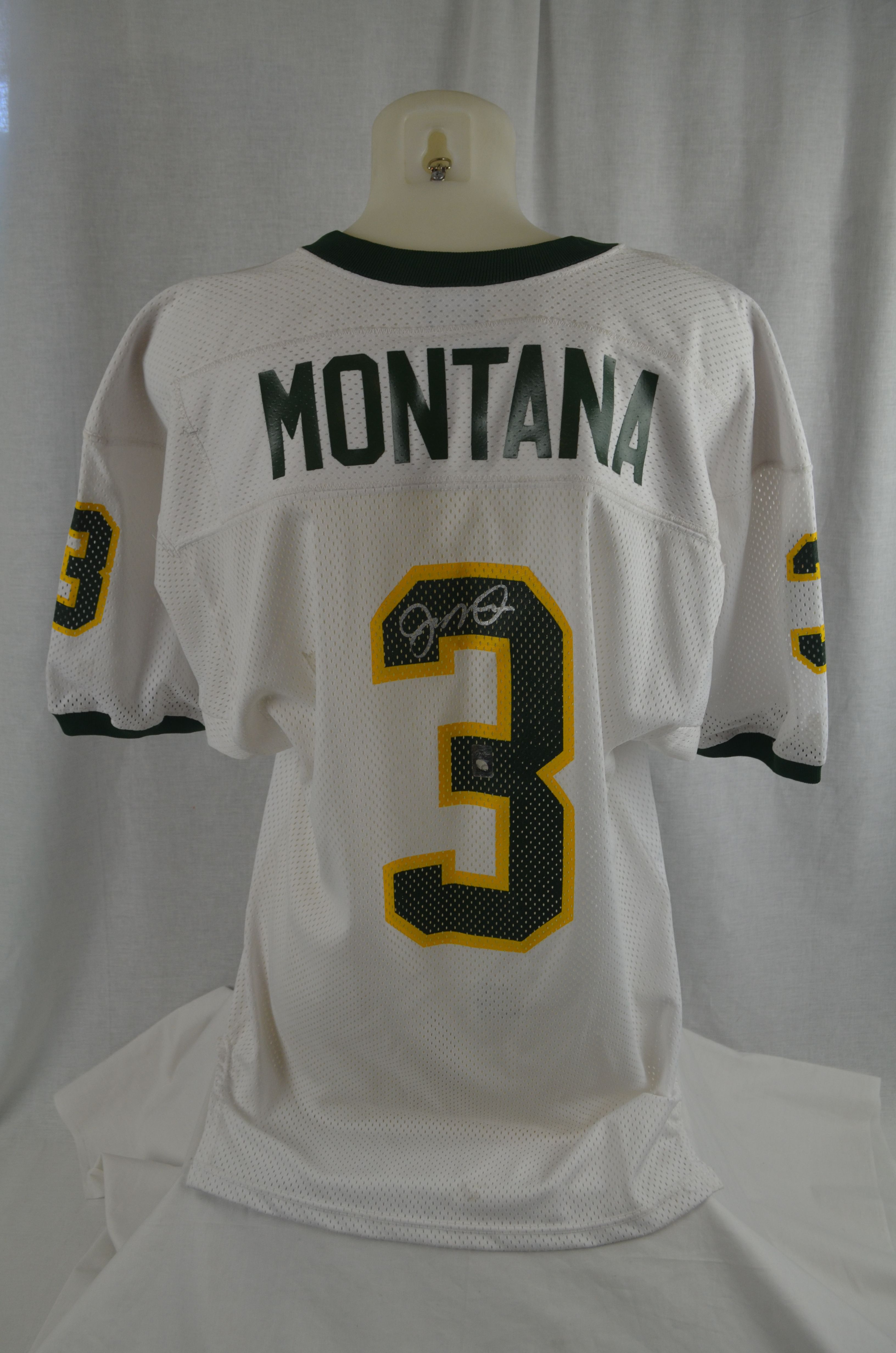 joe montana autographed notre dame jersey