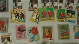 Collection of 150 Vintage Hockey Cards