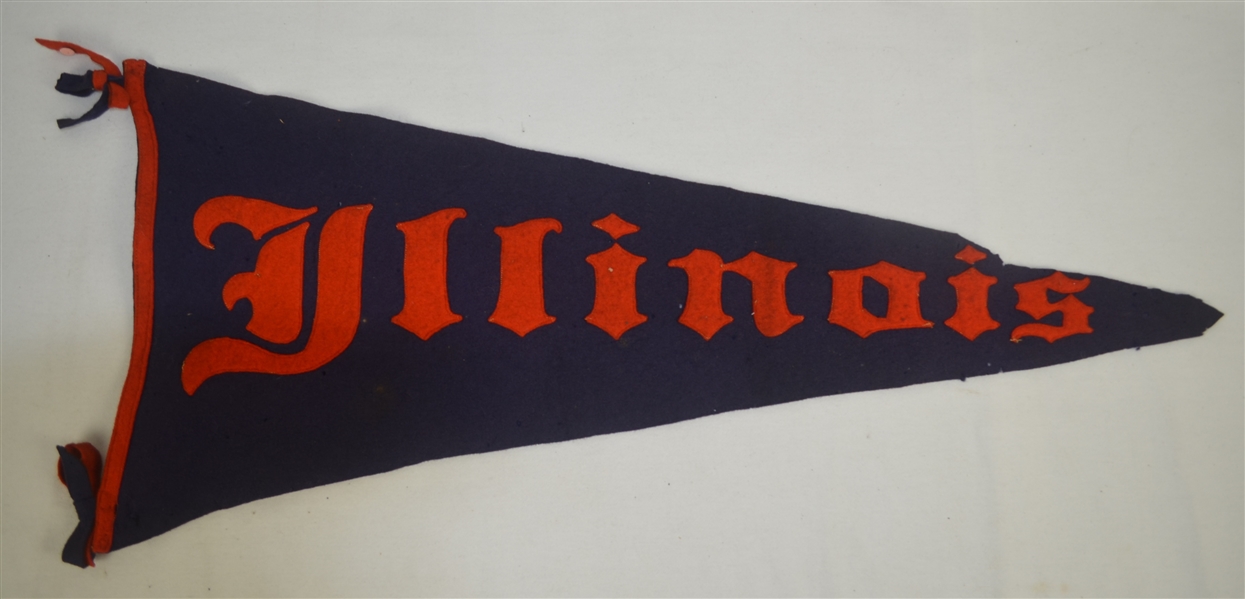 Vintage c. 1920s Illinois Fighting Illini Felt Pennant