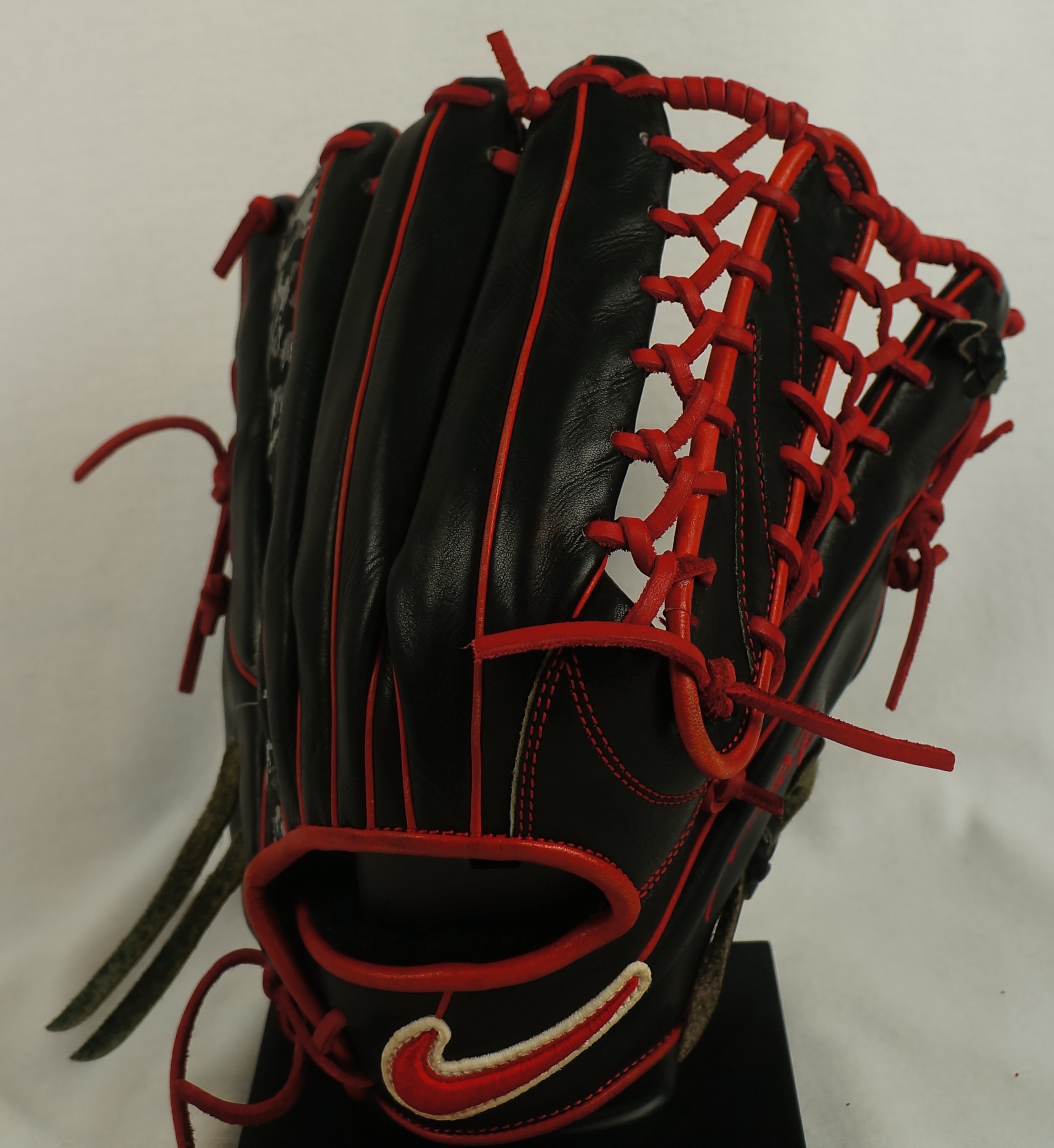 mike trout nike glove