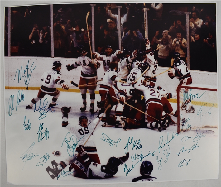 Miracle On Ice 16x20 USA 1980 Olympic Team Signed Photo w/20 Signatures