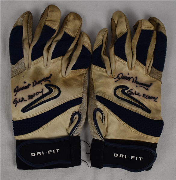 Dioner Navarro 2004 Professional Model Batting Gloves w/Heavy Use