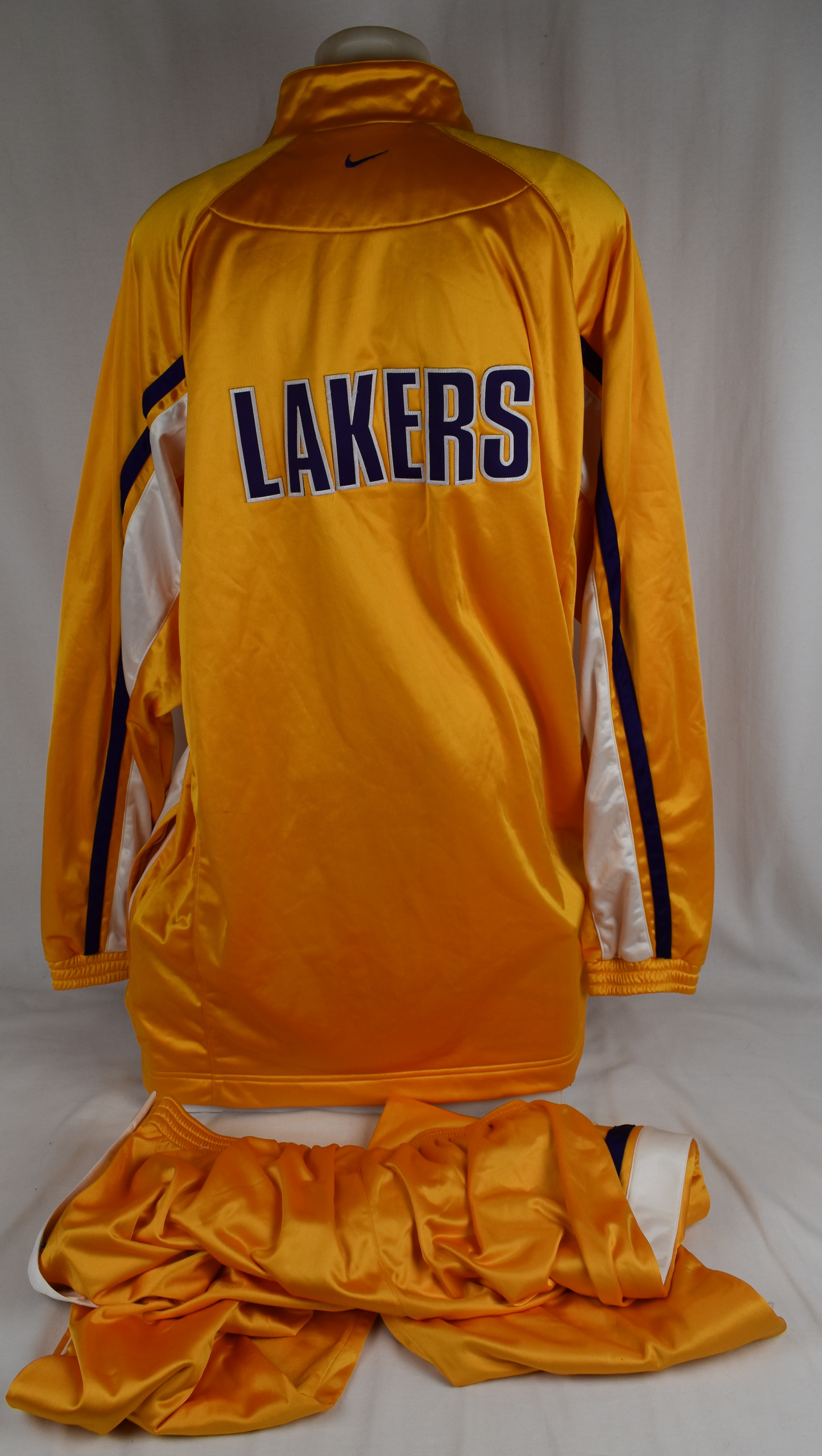 lakers nike warm up jacket black