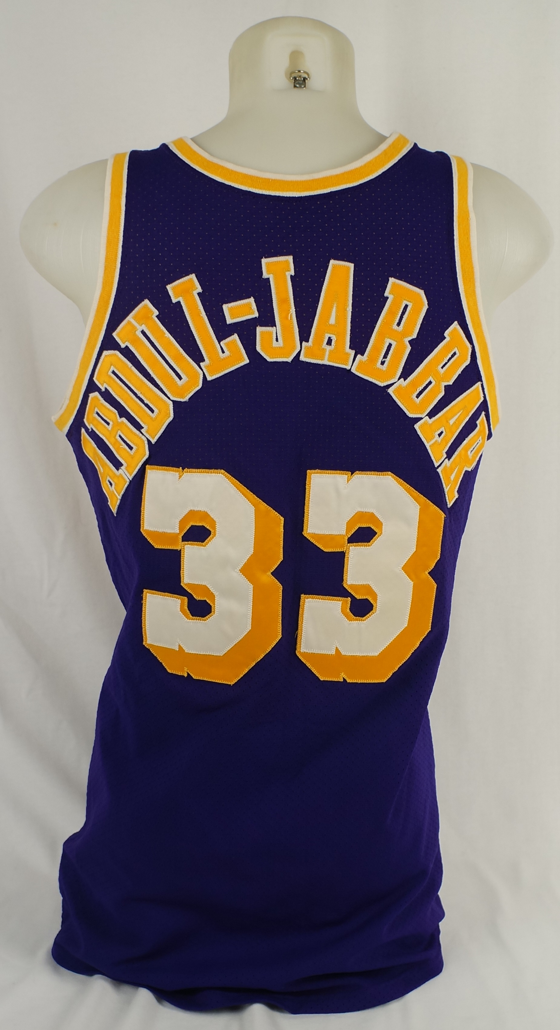 Lot Detail - Kareem Abdul-Jabbar Los Angeles Lakers Game Worn Home Jersey -  Excellent Wear (76ers Equipment Staff Letter/MEARS A9.5)