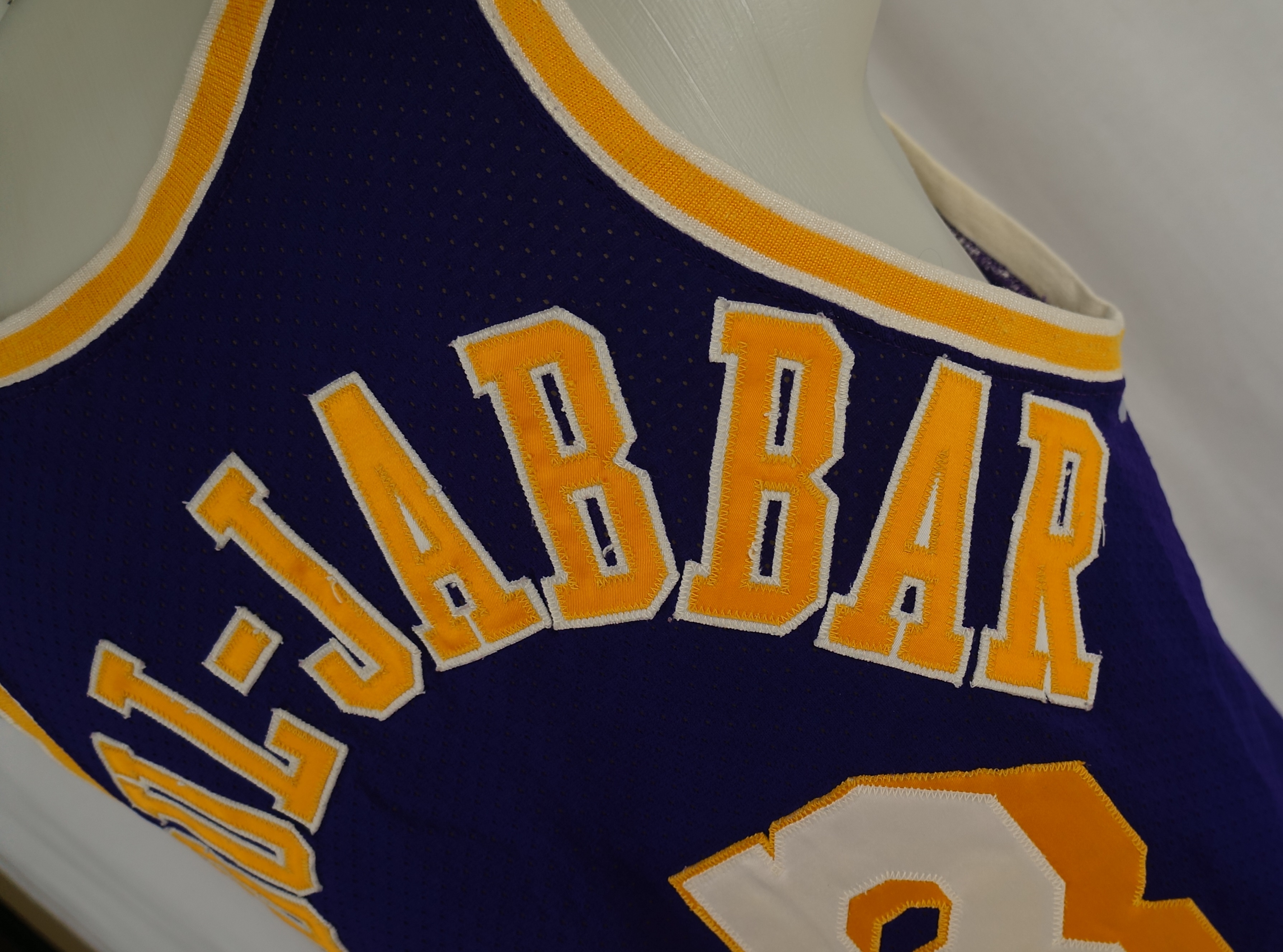 Lot Detail - Kareem Abdul-Jabbar Los Angeles Lakers Game Worn Home Jersey -  Excellent Wear (76ers Equipment Staff Letter/MEARS A9.5)