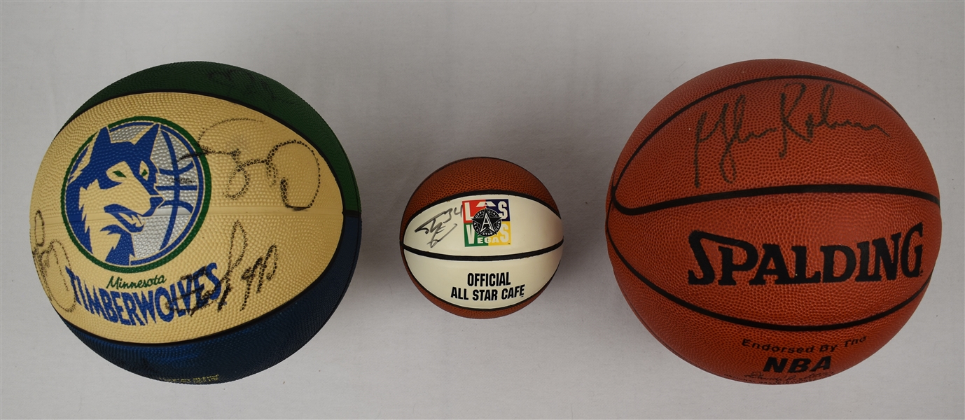 NBA Autographed Basketballs w/Shaq & Garnett