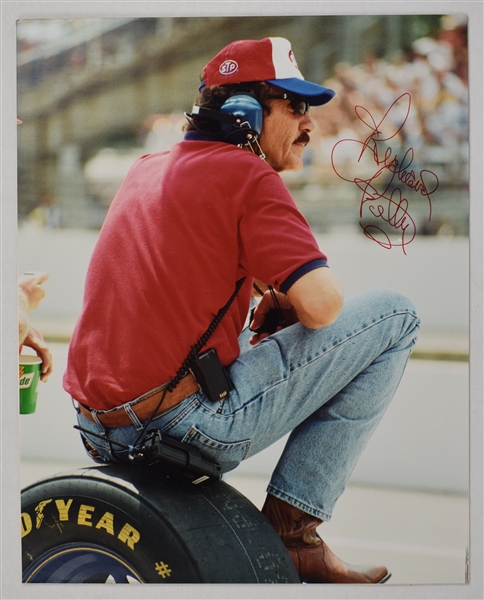 Richard Petty Autographed 16x20 Photo