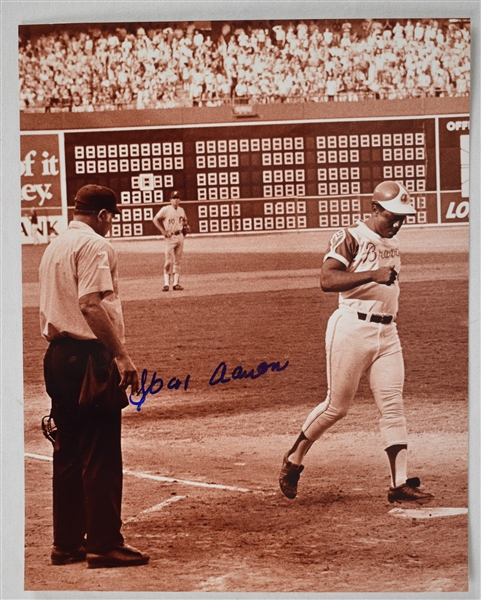 Hank Aaron Autographed 11x14 Photo