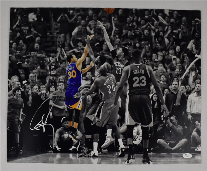 Steph Curry Autographed 16x20 Photo JSA