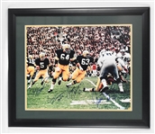 Green Bay Packers Autographed Framed 16x20 Sweep Photo w/Jim Taylor