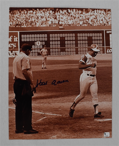Hank Aaron 700th Home Run Autographed 11x14 Photo 3