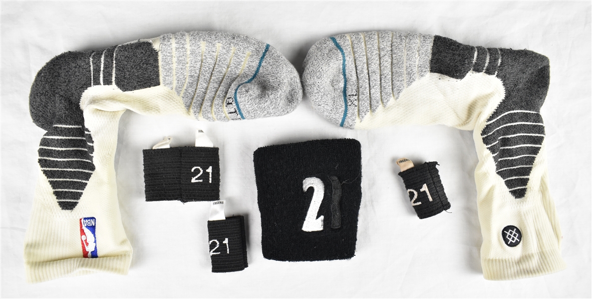 Kevin Garnett Minnesota Timberwolves Game Used Wrist Band Socks & Finger Band