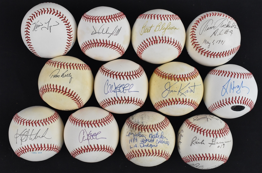 Minnesota Twins Lot of 12 Autographed Baseballs Tom Kelly Kent Hrbek & Dave Winfield