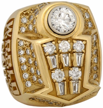 Chicago Bulls 1998 NBA World Championship 18k & 14k Gold Ring w/Diamonds