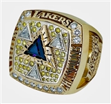 Los Angeles Lakers 2002 Three-Peat NBA Championship 14K Gold & Diamond Ring