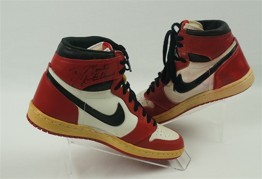 Michael Jordan Vintage 1985 Rookie Autographed Air Jordan Nike Shoes w/Full JSA & Beckett LOAs