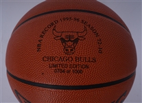 Chicago Bulls 1995-1996 72-10 Record LE Basketball #704/1000