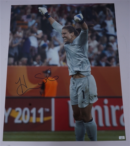 Hope Solo Autographed 16x20 Photo