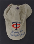 Minnesota Twins & Wild Lot w/ Autographed Hat & Baseballs Beckett