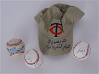 Minnesota Twins & Wild Lot w/ Autographed Hat & Baseballs Beckett