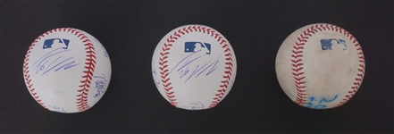 Minnesota Twins & Wild Lot w/ Autographed Hat & Baseballs Beckett