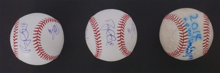 Minnesota Twins & Wild Lot w/ Autographed Hat & Baseballs Beckett