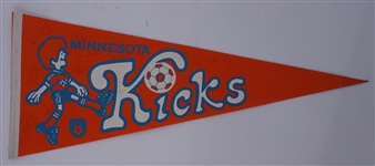 Minnesota Kicks Autographed Pennant w/ 14 Signatures