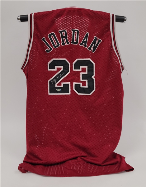 Michael Jordan Autographed 1997-98 Chicago Bulls Pro-Cut Jersey UDA