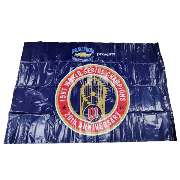 Large Mauer Chevrolet Minnesota Twins 20th Anniversary of 1991 World Series Banner