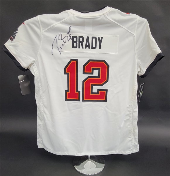 Tom Brady Autographed Authentic Tampa Bay Buccaneers Super Bowl LV Womens Jersey w/ Beckett LOA & Letter of Provenance