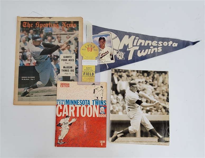 Minnesota Twins Vintage Collection w/ 1961 Cartoon Book, Pennant, Newspaper, & 1965 WS Press Pass