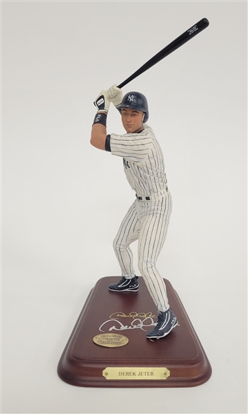 Derek Jeter Autographed Danbury Mint Statue w/ Beckett LOA