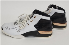 Kobe Bryant 2002-03 Game Used Shoes w/ Sports Investors LOA